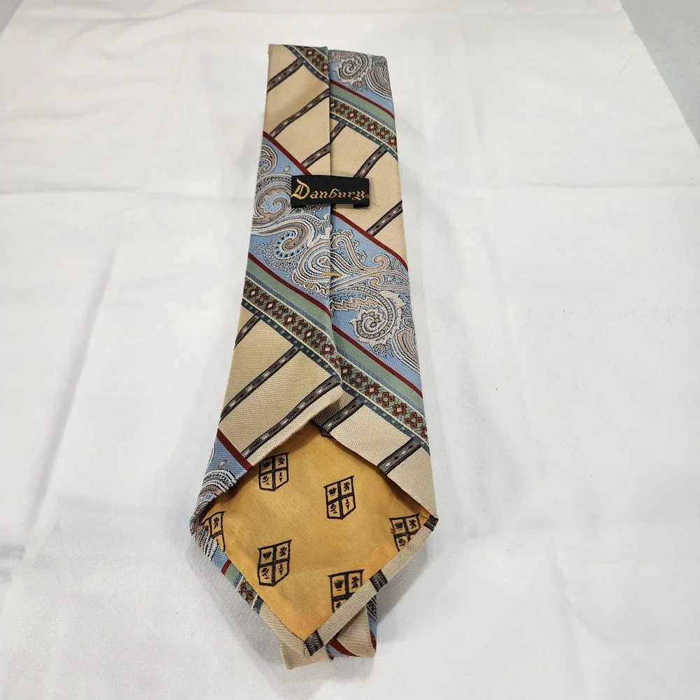 Vintage Danbury Mens Tie Paisley Geometric Tan Blue Burgundy WPL 6141 Polyester